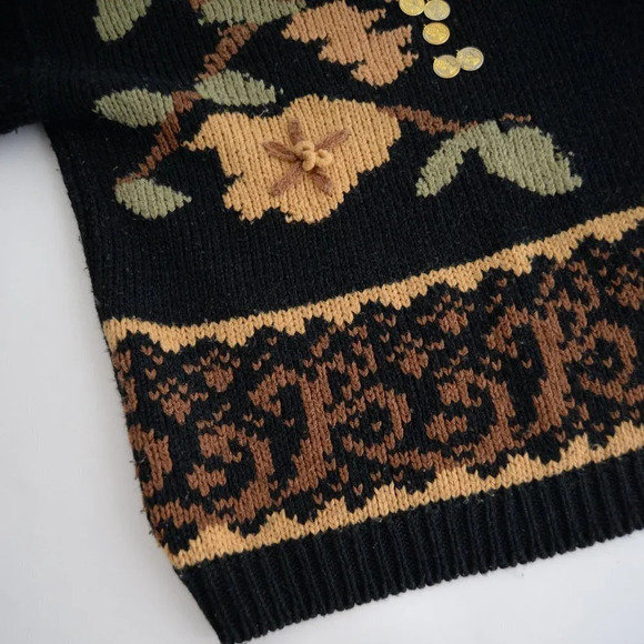Vintage DB sport by David Benjamin Black Knit w Floral & Coins Design Sweater L - Picture 7 of 12